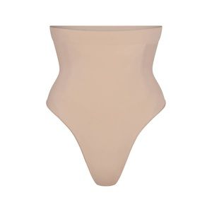 NWT SKIMS Seamless Sculpt High Waisted Thong in color Mica